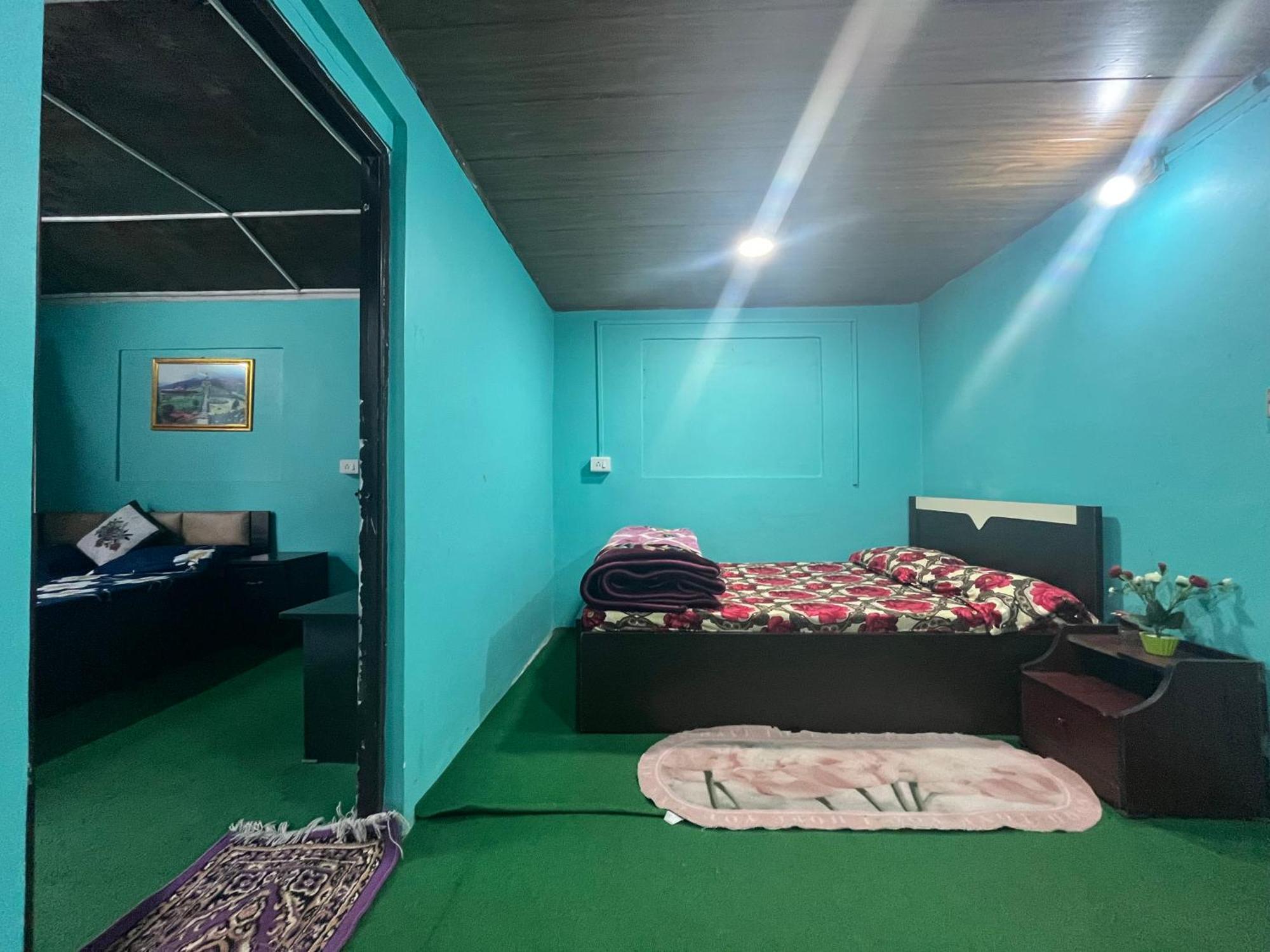 Pradhan Homestay Mirik - Homestay Beside Mirik Lake Exterior photo